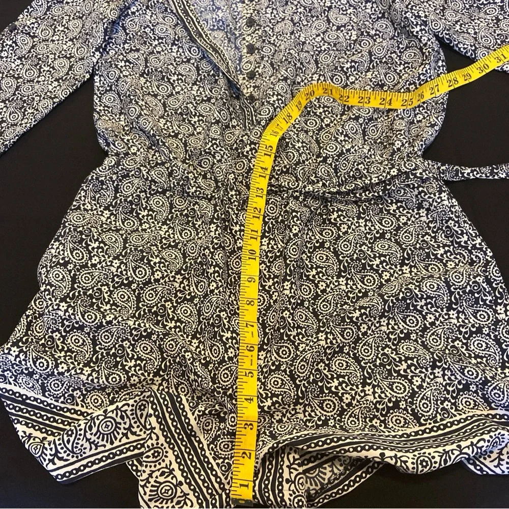 Ann Taylor Loft Aztec Long Sleeve Romper Sz 6 Navy Blue Geo Print Pockets - Picture 8 of 12